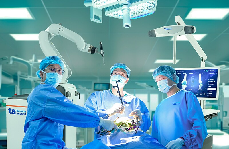 Top đầu thế giới, Tâm Anh vượt mốc 100 ca thay khớp phức tạp nhờ “siêu robot” AI - 2