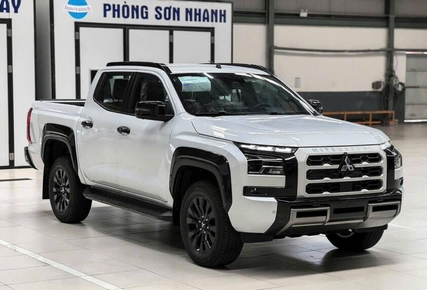 Mitsubishi Xforce giảm giá 72 triệu đồng vì được hỗ trợ lệ phí trước bạ - 3