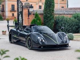 Đẳng cấp Pagani: Tiền ốc vít titan đủ mua một chiếc Porsche 911