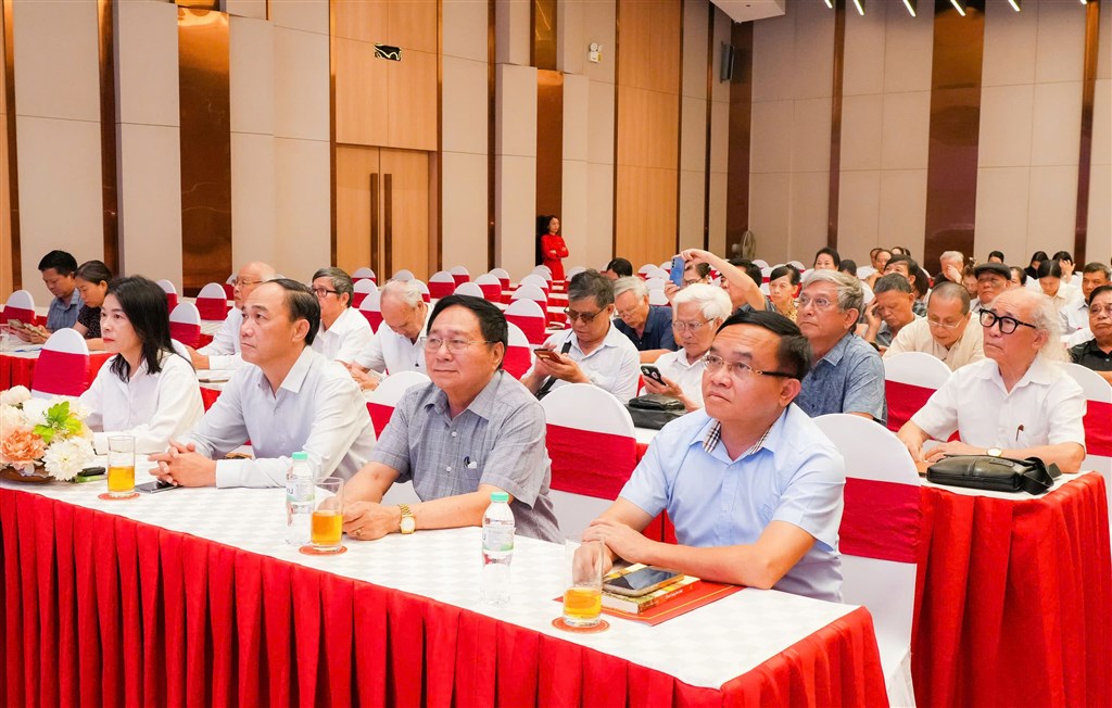 Nghệ An tổ chức hội nghị tập huấn về tình hình văn học nghệ thuật giai đoạn hiện nay - 4