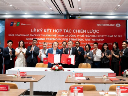Thông tin doanh nghiệp - FPT Retail và Techcombank ký kết hợp tác chiến lược, ra mắt giải pháp tài chính Buy Now Pay Later