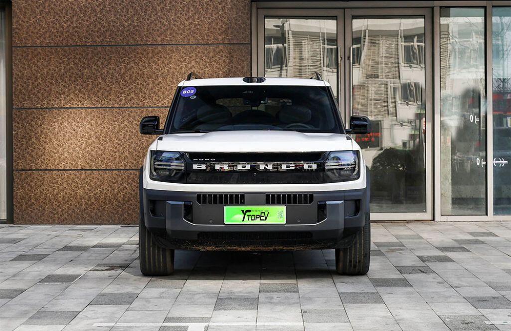Ford Bronco động cơ điện có gì để khách hàng Việt mong chờ - 1