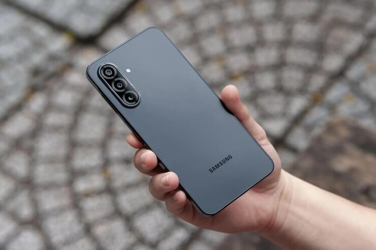 Những smartphone đáng chú ý trong tầm giá 4-5 triệu đồng - 1