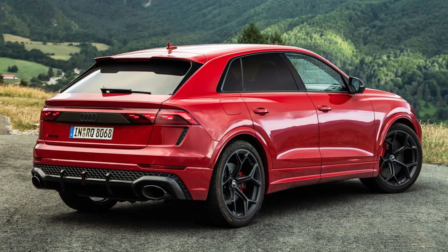 Audi chốt thời gian ra mắt dòng xe Q8 mới - 2