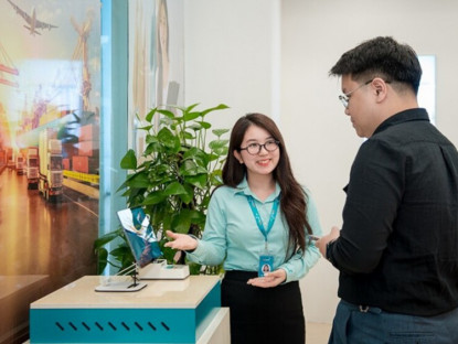 Thông tin doanh nghiệp - ABBank đổi mới cách phục vụ khách hàng tại quầy