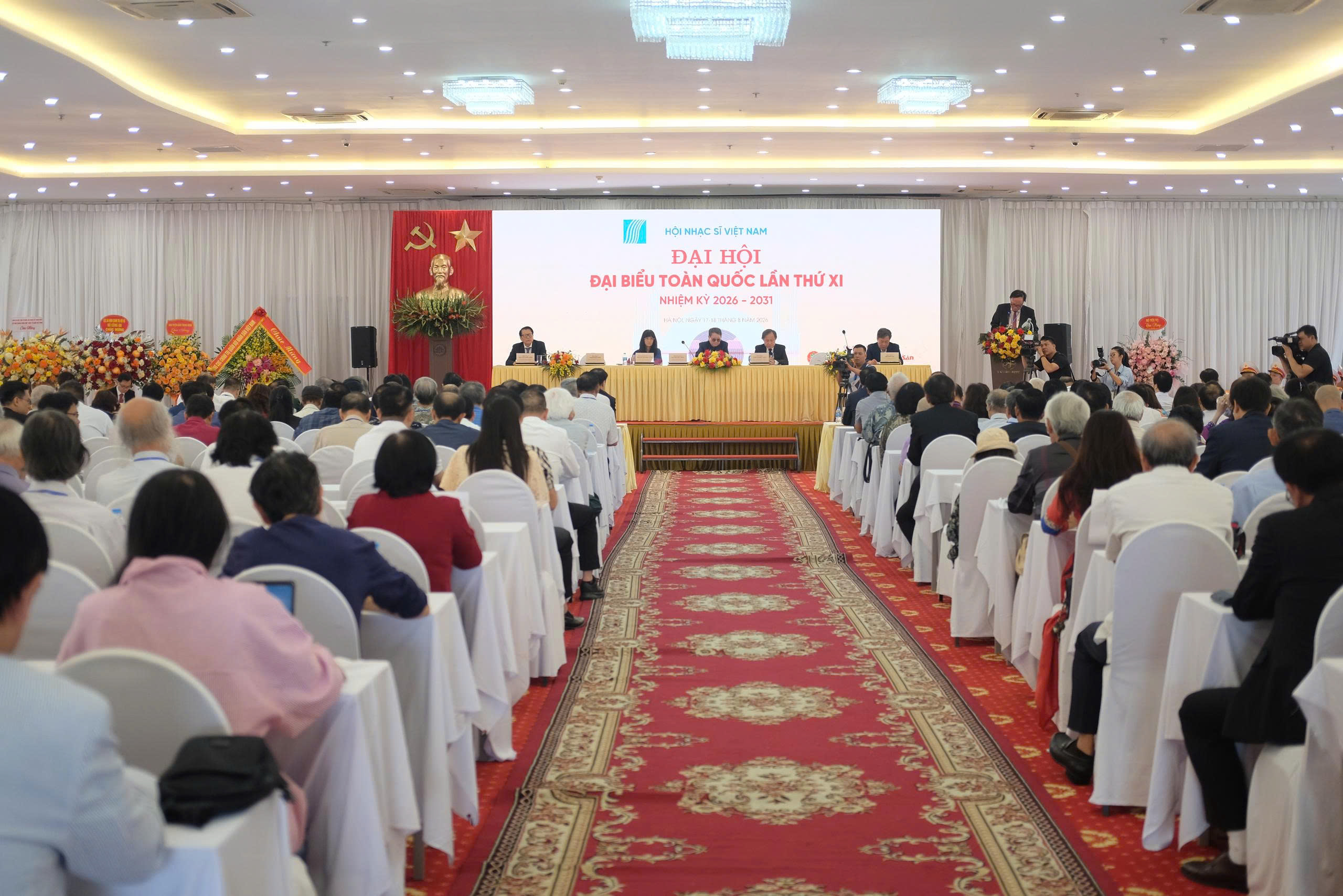 Thiếu tướng, nhạc sĩ Nguyễn Đức Trịnh đắc cử Chủ tịch Hội Nhạc sĩ Việt Nam nhiệm kỳ XI - 1