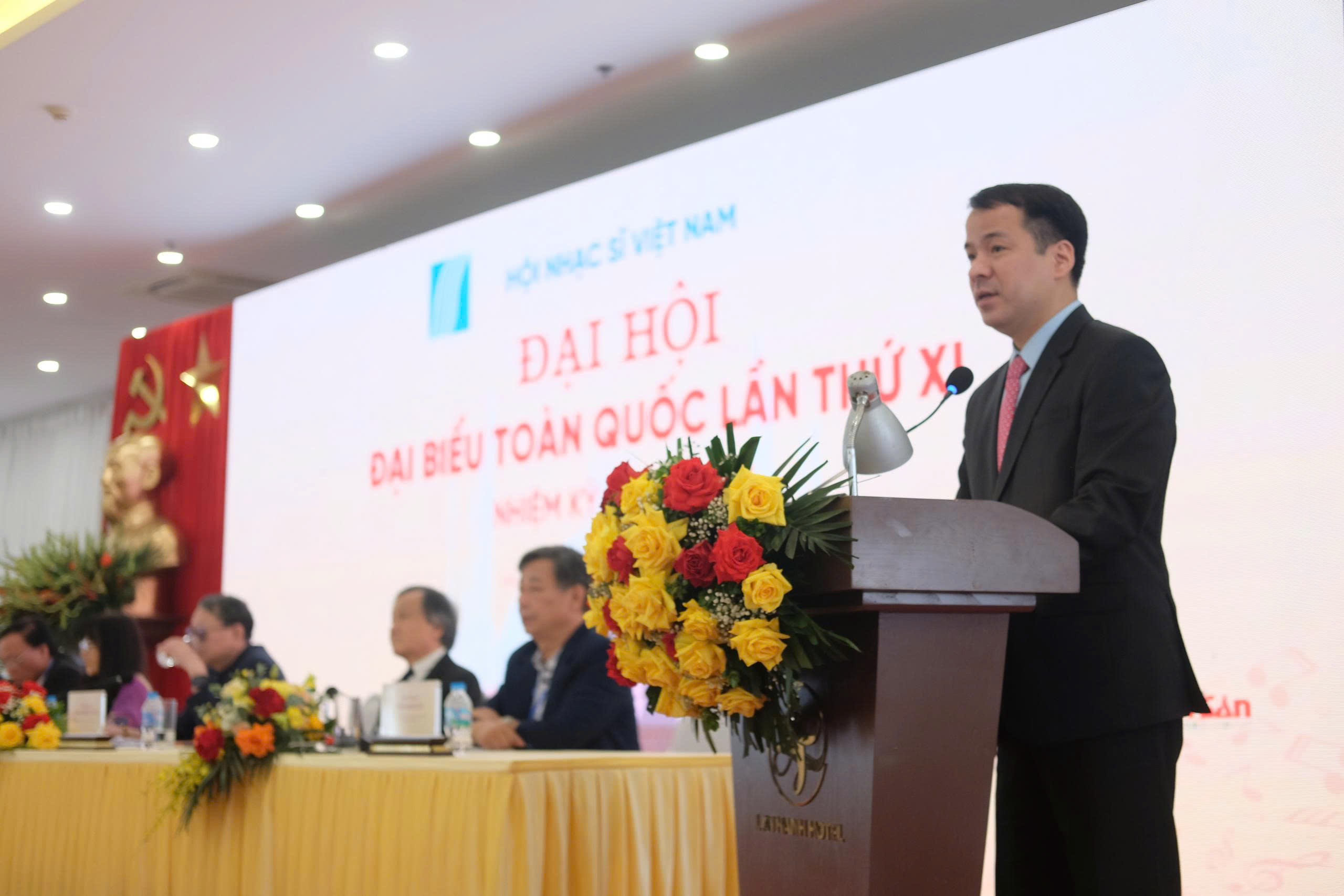 Thiếu tướng, nhạc sĩ Nguyễn Đức Trịnh đắc cử Chủ tịch Hội Nhạc sĩ Việt Nam nhiệm kỳ XI - 4