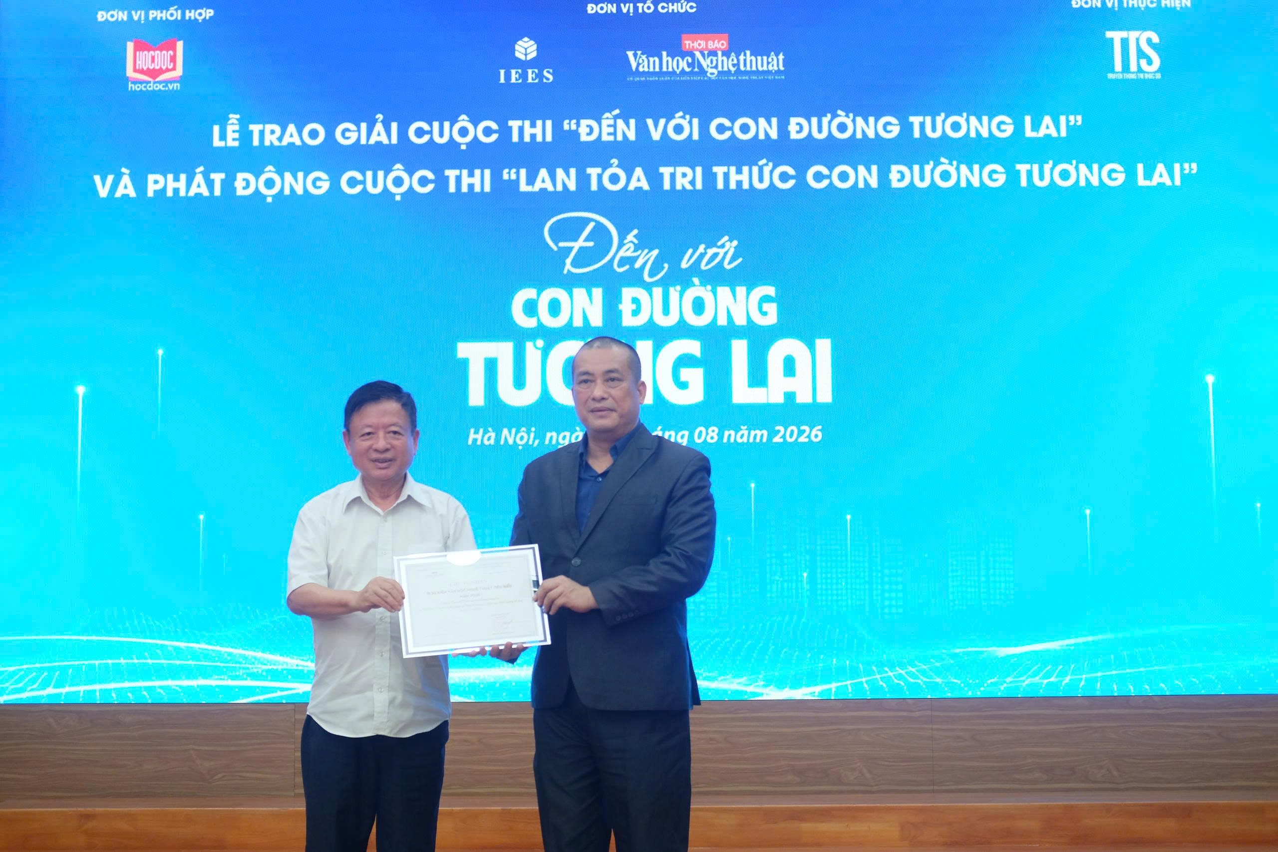 Trao giải Cuộc thi “Đến với Con đường tương lai” và Phát động Cuộc thi “Lan tỏa tri thức Con đường tương lai” - 5