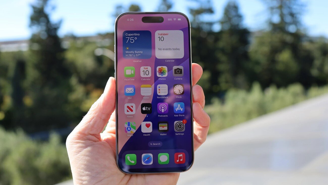 Đã đến lúc smartphone thoát khỏi “lời nguyền” màn hình bo góc? - 2