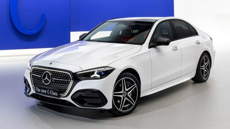 Ra mắt Mercedes-Benz C-Class bản nâng cấp - 1