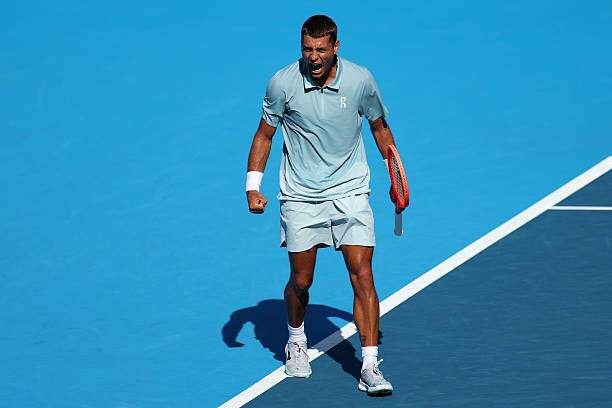Hấp dẫn tennis Cincinnati Open: Pegula thắng kịch tính, giành vé bán kết đầu tiên - 1