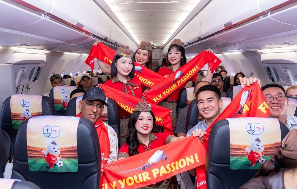 Vietjet và Vikki “tiếp lửa” – Việt Nam rực đỏ Bangkok, thắng Thái Lan lượt đi chung kết ASEAN Cup - 5