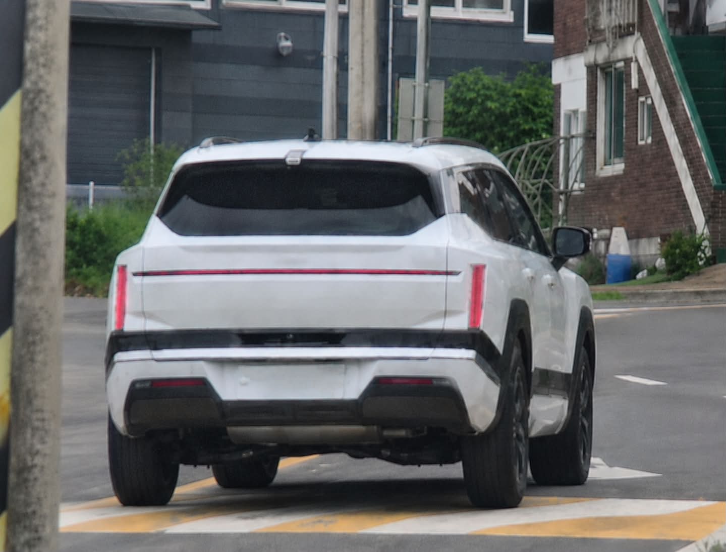 Hyundai Tucson thế hệ mới lộ diện trên đường phố - 2