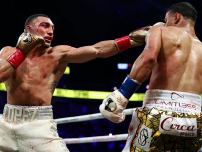 Thể thao - Võ sĩ ăn đấm rách mặt vẫn lập 3 kỷ lục boxing, "Bố già" UFC nổi điên trên sàn