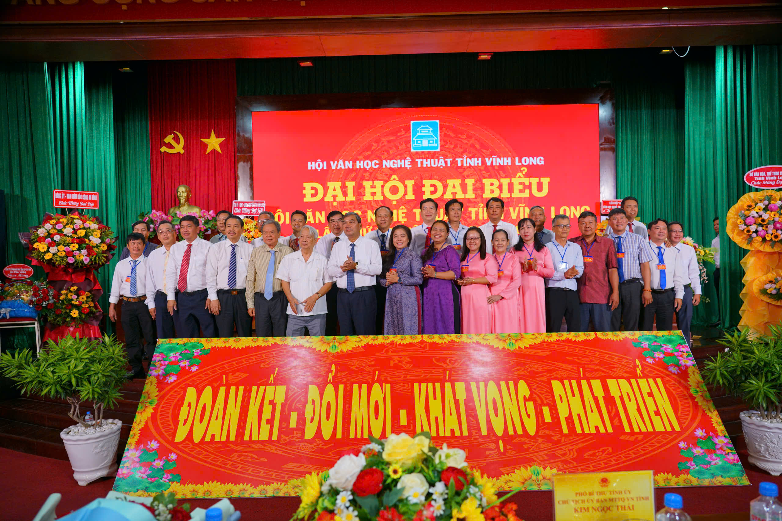 Ba dòng sông văn nghệ hợp lưu thành một dòng lớn - 1