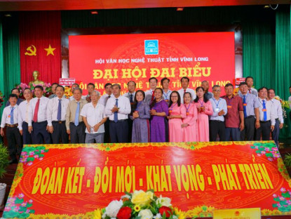 Tin Tức - Ba dòng sông văn nghệ hợp lưu thành một dòng lớn
