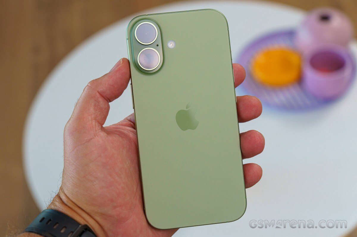 iPhone 17 tiếp tục đắt khách nhất thế giới trong quý 2 - 1