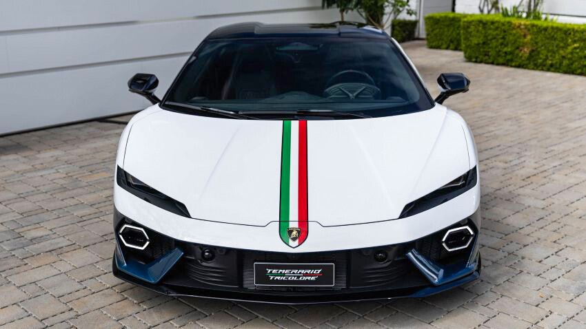 Lamborghini giới thiệu mẫu siêu xe Temerario Tricolore - 3