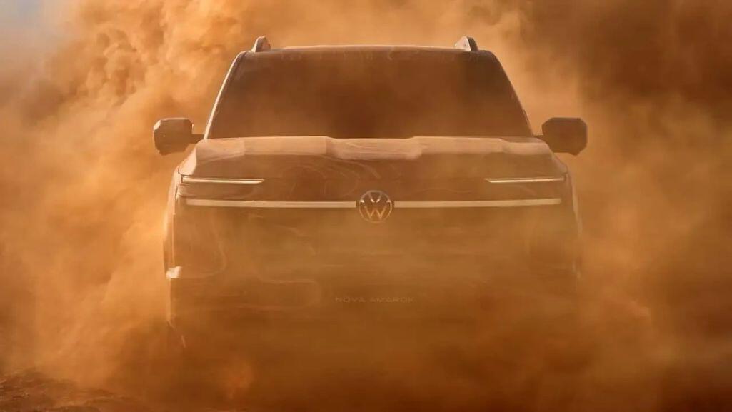 Volkswagen hé lộ hình ảnh mới về dòng xe bán tải Amarok - 1