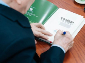 “Thép dưới cỏ” - Tiểu thuyết của Hữu Thỉnh