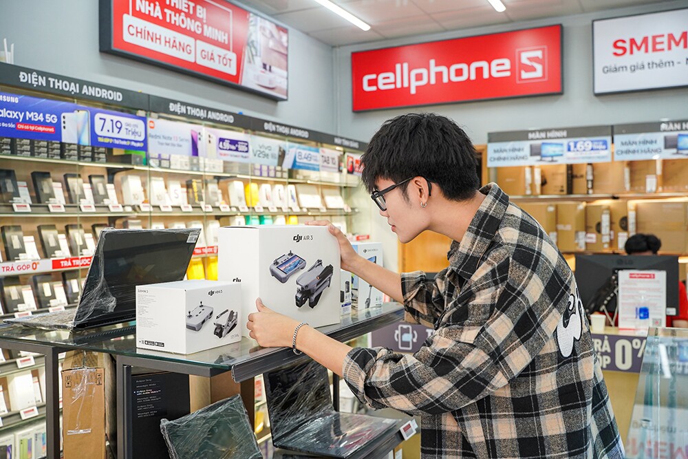 CellphoneS mở bán Flycam DJI chính hãng, đa dạng mẫu mã, tặng giấy phép bay 30 ngày - 1