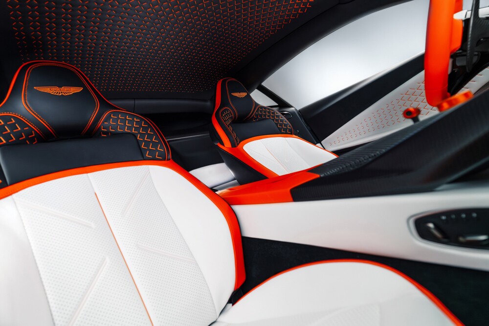 Siêu xe mới Valen của Aston Martin trình làng - 8