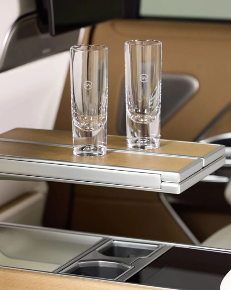 Range Rover SV Pearl Luster độc bản ra mắt toàn cầu - 5