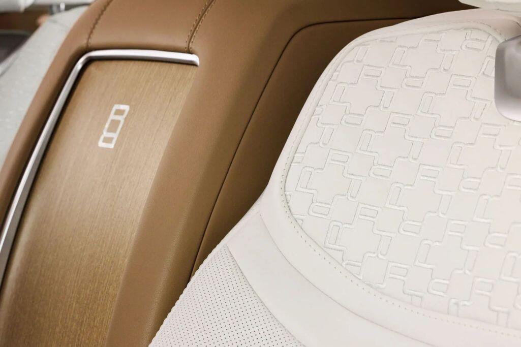 Range Rover SV Pearl Luster độc bản ra mắt toàn cầu - 4