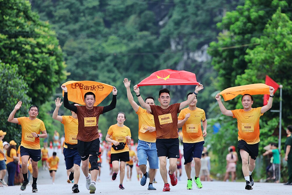 Giải Marathon Quốc tế VTV LPBank 2026: Gần 5.000 vận động viên chinh phục cung đường di sản Vân Long - 3