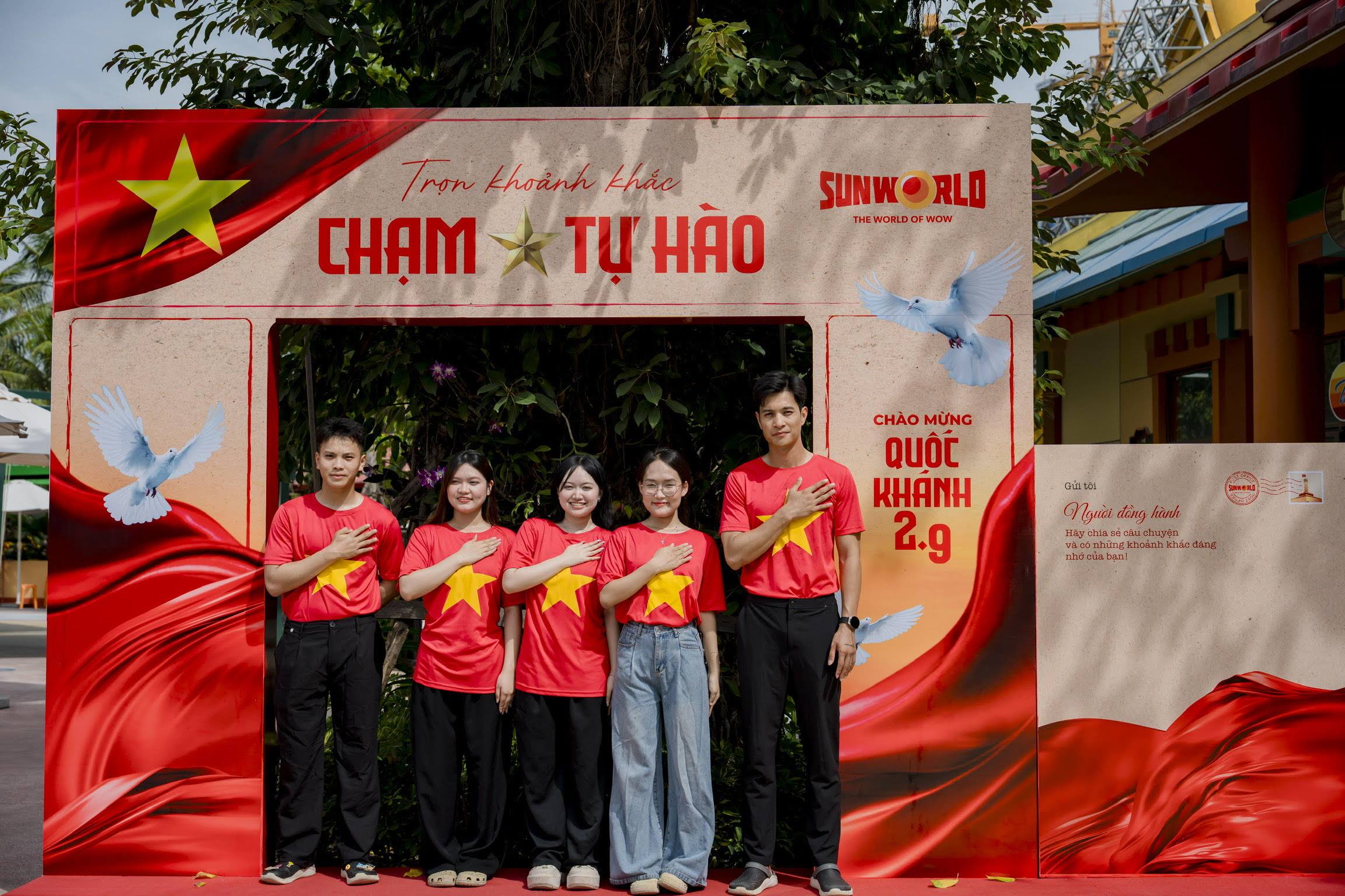 Sun World Ha Nam rực rỡ cờ hoa, nhộn nhịp du khách dịp Quốc khánh 2/9 - 2