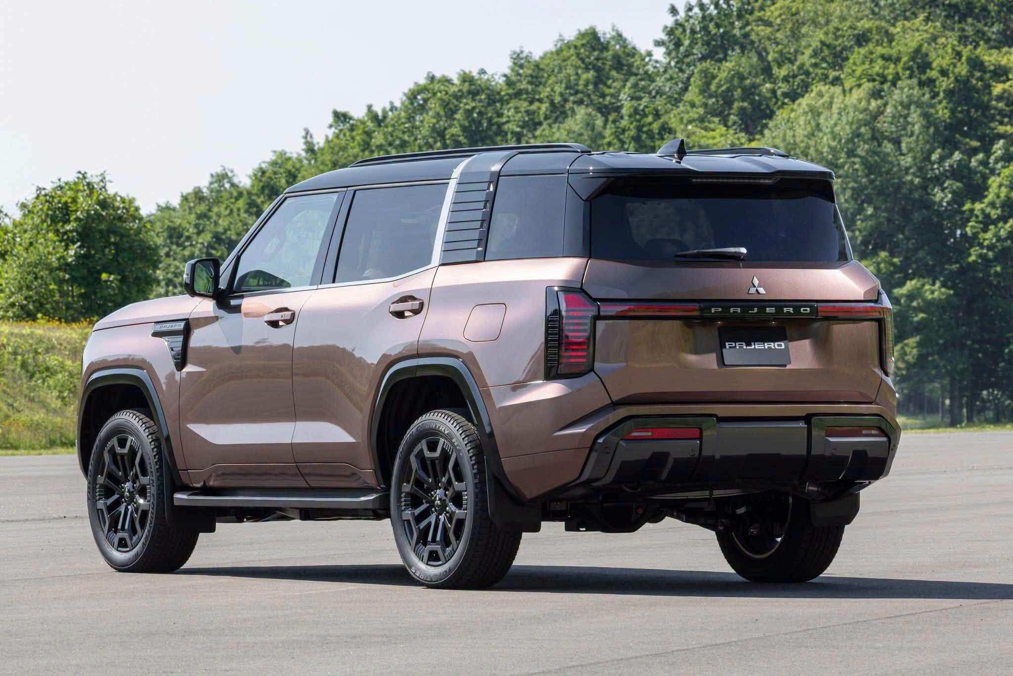 Mitsubishi Pajero thế hệ mới trình làng - 3