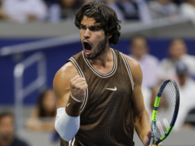 Tennis đỉnh cao US Open: Alcaraz - Sabalenka thị uy, Medvedev cẩn thận 