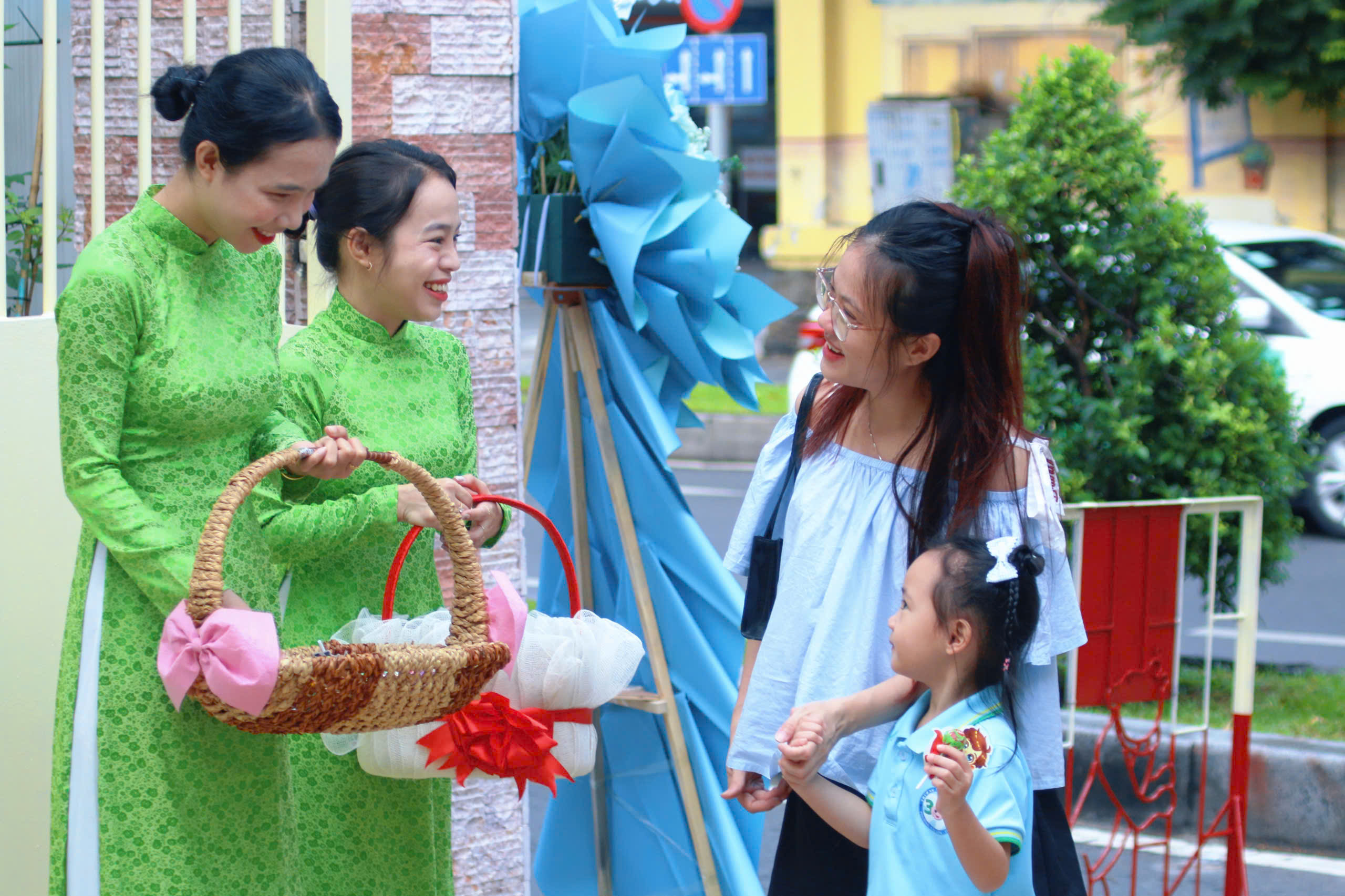 TP.HCM: Phường Sài Gòn đồng loạt khai giảng năm học mới, nhiều phụ huynh kỳ vọng vào năm học mới - 2