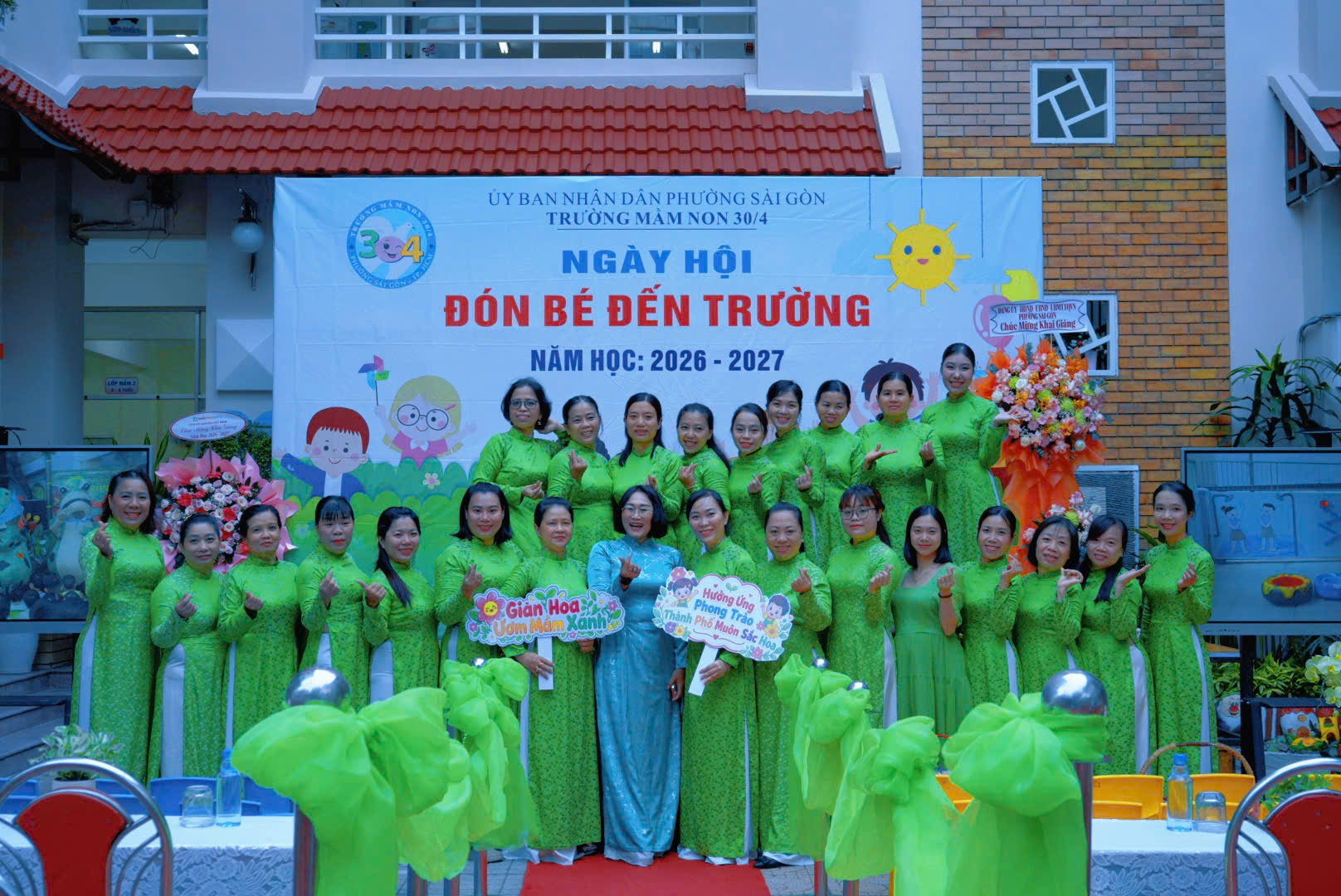 TP.HCM: Phường Sài Gòn đồng loạt khai giảng năm học mới, nhiều phụ huynh kỳ vọng vào năm học mới - 4