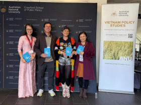 Cụ Mén trong những cuộc gặp gỡ bên lề Vietnam Update 2026 tại Đại học Quốc gia Australia (ANU)
