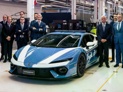 Giao thông - Ngắm “hàng khủng” Lamborghini Temerario cảnh sát Ý