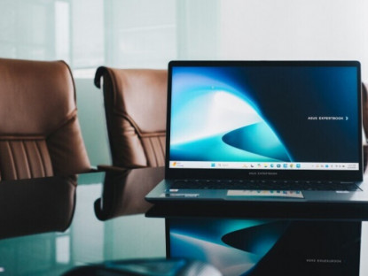 Thông tin doanh nghiệp - Laptop doanh nghiệp đang có những thứ sinh viên thực sự cần