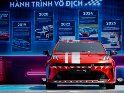 Thông tin doanh nghiệp - Chất thể thao trong sự kiện ra mắt sedan Lynk &amp; Co 03