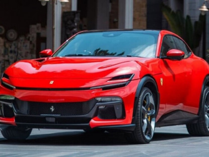 Giao thông - Đây là mẫu siêu SUV Ferrari Purosangue đầu tiên lăn bánh tại Việt Nam