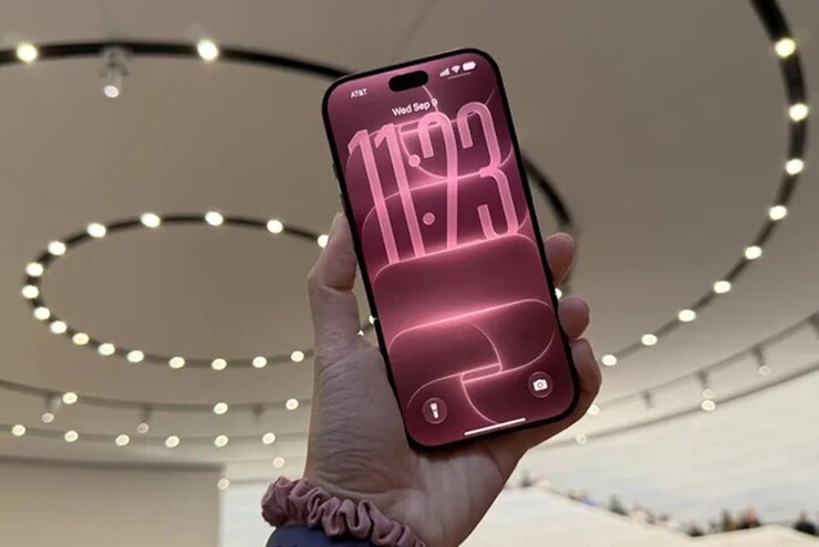 Chip iPhone 18 Pro có thực sự mạnh đến mức “đè bẹp” M5 Max trên MacBook? - 1