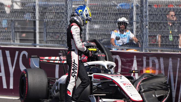 Đua xe F1, Spanish GP: Nhà đương kim vô địch đoạt pole đầu tiên tại Madring - 1