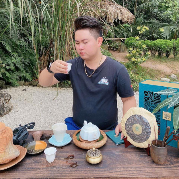 Nguyễn Văn Vinh (Vinh Gấu): hành trình vượt khó và những nấc thang thành công - 3