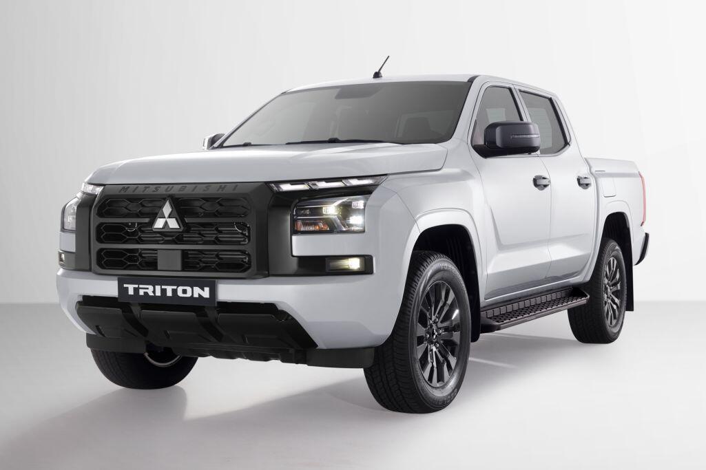 Mitsubishi Triton phiên bản 4WD AT Premium mới ra mắt thị trường Việt - 2