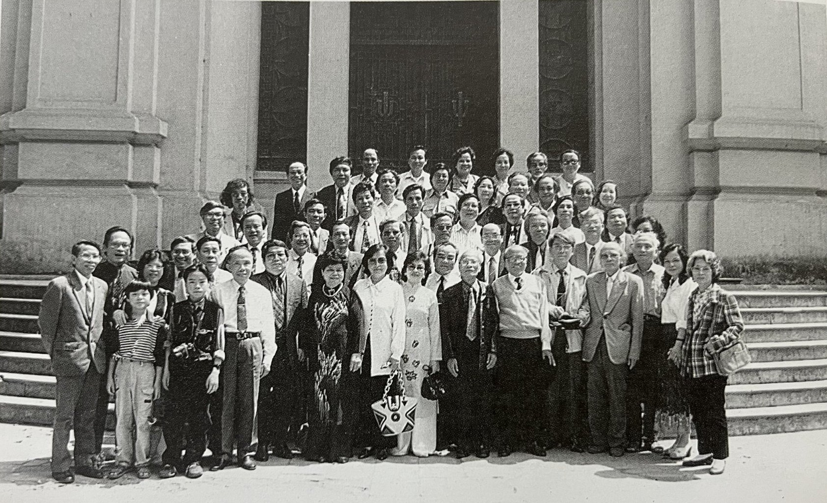 Lớp Văn khóa VIII Đại học Tổng hợp Hà Nội - lớp học hiếm có của một thế hệ đặc biệt - 6
