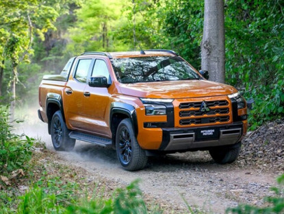 Giao thông - Tháng Ngâu ngược dòng: Mitsubishi Triton “hạ đo ván” Ford Ranger