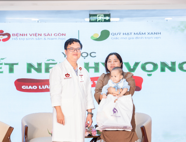 Bác sĩ CKII Lê Huy Bình: 20 năm “thực chiến” và hành trình gieo hy vọng cho người hiếm muộn - 3