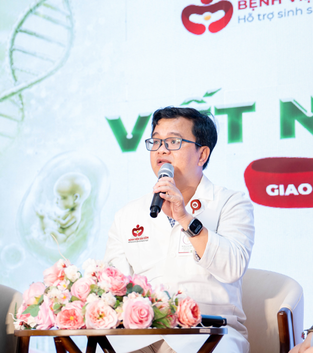 Bác sĩ CKII Lê Huy Bình: 20 năm “thực chiến” và hành trình gieo hy vọng cho người hiếm muộn - 2