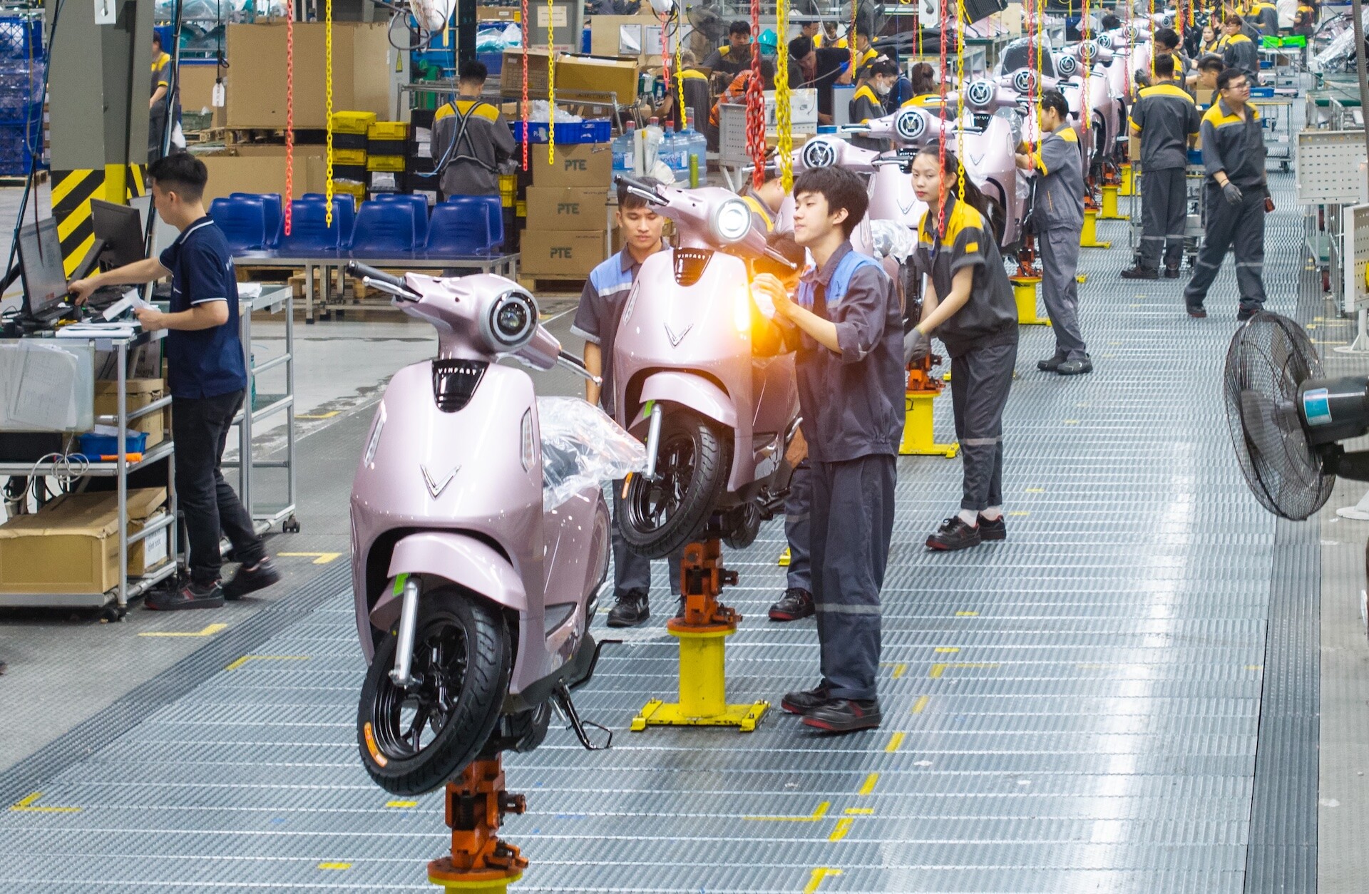 Vingroup tổ chức hội nghị tăng cường nội địa hóa và phát triển hệ thống nhà cung cấp - 1