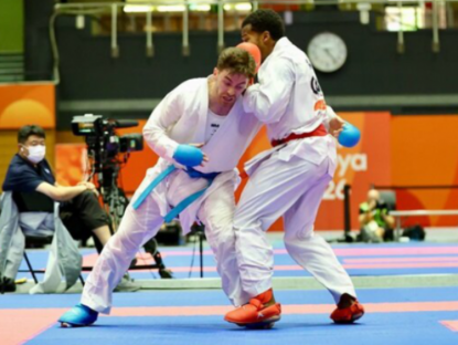 Thể thao - Trận karate ở ASIAD hóa ẩu đả đường phố, võ sĩ bị đuổi khỏi sàn đấu