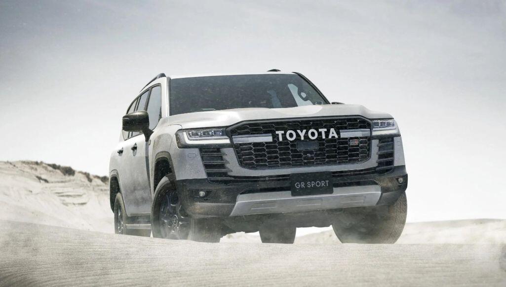 Land Cruiser 300 sẽ không còn động cơ thuần xăng và chỉ sử dụng hybrid - 4